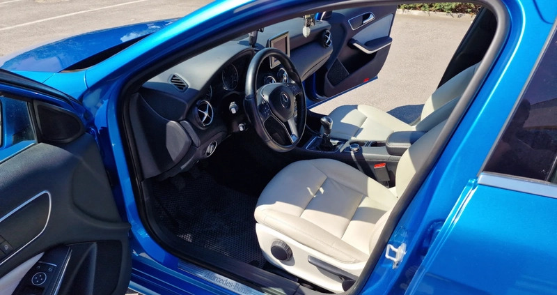 Mercedes-Benz Klasa A cena 43900 przebieg: 155433, rok produkcji 2012 z Trzcianka małe 232
